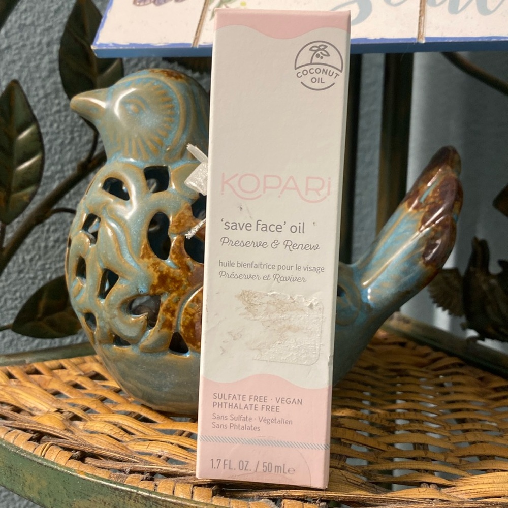 BNIB KOPARI ‘save face’ oil, Preserve & Renew daily oil  (1.7oz)